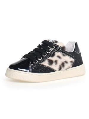 Naturino Skórzane sneakersy "Quar" w kolorze kremowo-czarnym rozmiar: 34