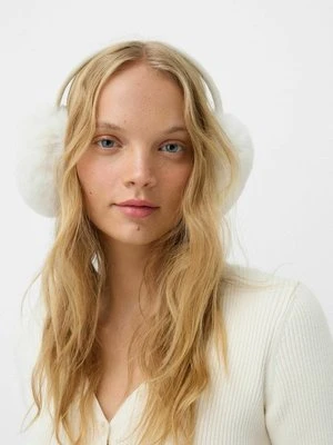 Nauszniki Bershka