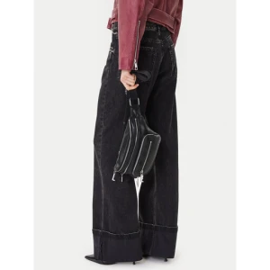 Nerka LOVE MOSCHINO JC4347PP0NKA000B Czarny