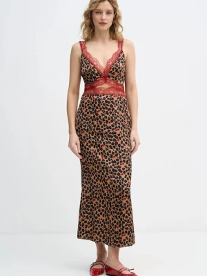 Never Fully Dressed sukienka Cherry Mimi kolor brązowy maxi dopasowana NFDDR3266