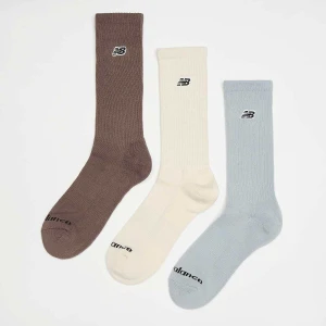 New Balance 3 PACK - NB BLACK PATCH LOGO SEASONAL CREW  multicpack uniseks Skarpety wielokolorowy rozmiar Odzież