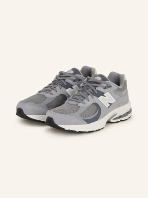 New Balance Sneakersy 2002 grau
