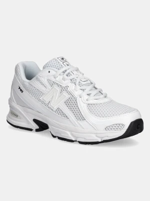 New Balance sneakersy 740