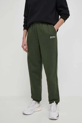 New Balance spodnie dresowe WP33513KOU kolor zielony gładkie WP33513KOU