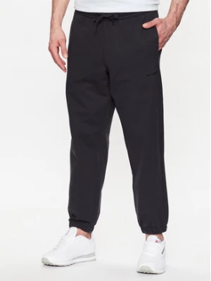 New Balance Spodnie dresowe MP23551 Czarny Relaxed Fit