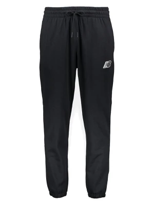 New Balance Spodnie dresowe "Sport Seasonal" w kolorze czarnym rozmiar: M