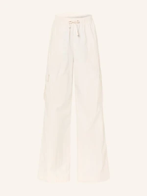 New Balance Spodnie Treningowe Woven Cargo beige