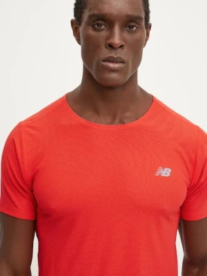 New Balance t-shirt do biegania Athletics Jacquard kolor czerwony gładki MT41281NEF