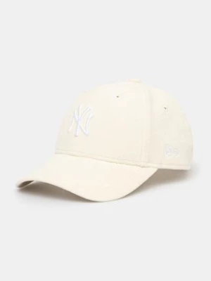 New Era czapka z daszkiem COSY 9FORTY® NEW YORK YANKEES kolor beżowy z aplikacją 60565256