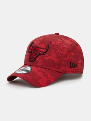 New Era czapka z daszkiem TONAL CAMO AOP 9FORTY CHICAGO BULLS kolor czerwony wzorzysta 60565360