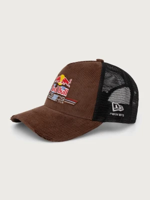 New Era czapka z daszkiem trucker DISTRESSED CORD TRUCKER RED BULL F1 brązowy