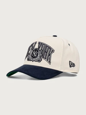 New Era czapka z daszkiem WORDMARK SUEDE E-FRAME beżowy