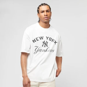 New Era MLB Arch Graphic Oversized Tee York Yankees mężczyźni T-Shirty i Polo biały rozmiar Odzież