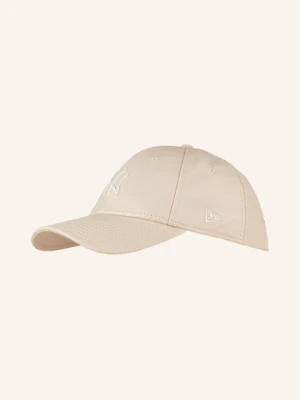 New Era Skórzana Czapka Z Daszkiem 9forty® beige