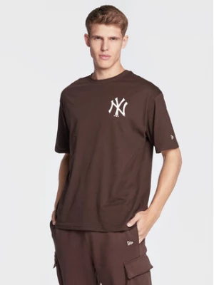 New Era T-Shirt New York Yankees League Essential 60284727 Brązowy Oversize