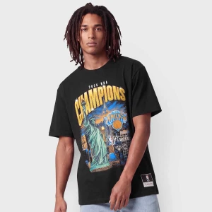 New York Knicks 2026 NBA Finals Champions City T-Shirt Mitchell & Ness czarny