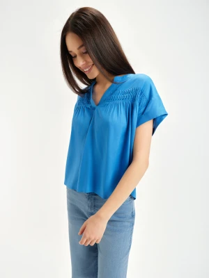 Niebieska bluzka z dekoltem v-neck TOP SECRET