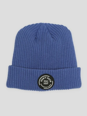 Niebieska czapka z aplikacją Reporter