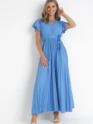 Niebieska Elegancka Sukienka Maxi w Plisy z Kopertowym Dekoltem i Wiązaniem Thessi cflo