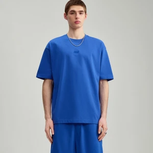 Niebieska koszulka z minimalistycznym haftem z przodu House