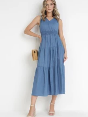 Niebieska Rozkloszowana Sukienka Maxi z Wiązaniem na Plecach Wakeli
