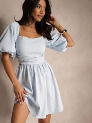 Niebieska Rozkloszowana Sukienka z Elastyczną Górą i Bufkami na Ramionach Velzemia retro & icone