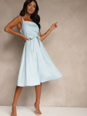 Niebieska Rozkloszowana Sukienka z Wiskozą w Paski Dolavessa ann gissy