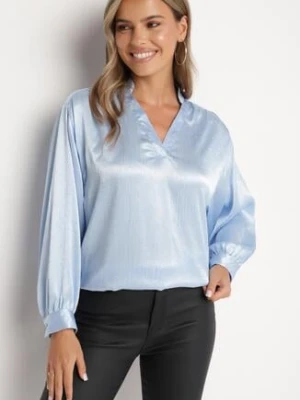 Niebieska Satynowa Bluzka z Długim Rękawem z Trójkątnym Dekoltem i Ozdobnymi Cyrkoniami Xertantia unigirl