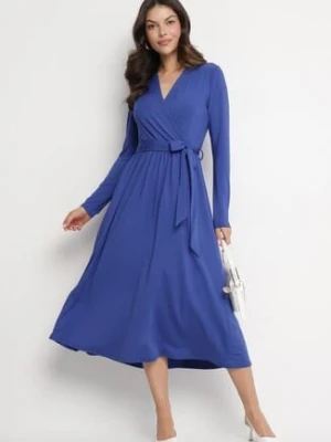 Niebieska Sukienka Kopertowa z Wiskozą Wiązana w Talii Drestalia by swan