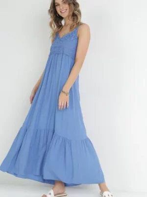 Niebieska Sukienka Maxi z Ażurowym Dekoltem i Falbaną na Dole z Wiskozy Nelnin