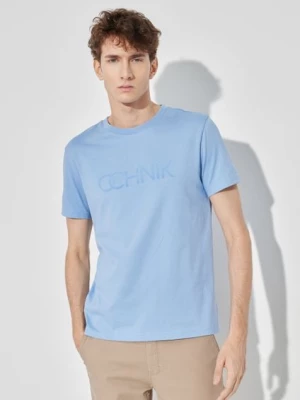 Niebieski T-shirt męski z logo OCHNIK