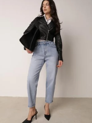 Niebieskie Bawełniane Jeansy Klasyczne o Kroju Mom Fit Qinvielle daysie