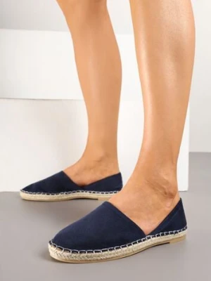 Granatowe Espadryle Ozdobione Wyciętą Cholewką i Plecionką Wommea