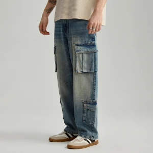Niebieskie jeansy typu skater z kieszeniami cargo House