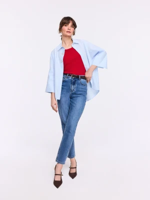 Niebieskie jeansy z wysokim stanem o kroju mom fit Taranko
