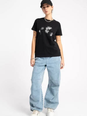 Niebieskie spodnie jeansowe typu PARACHUTE z zaszewkami na kolanach Reporter