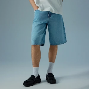 Niebieskie szorty jeansowe baggy fit z efektem sprania House
