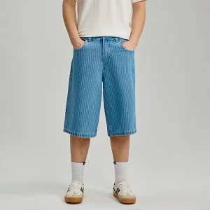 Niebieskie szorty jeansowe baggy w paski House