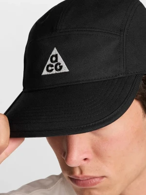 Nike ACG: All Conditions Gear czapka z daszkiem ACG Fly czarny