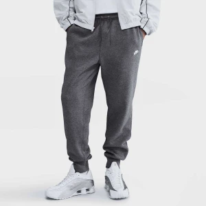 Nike Club Joggers mężczyźni Spodnie dresowe szary rozmiar Odzież
