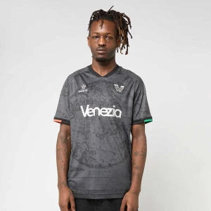NOCTA Game Shirt Home Venezia FC mężczyźni T-Shirty i Polo czarny rozmiar Odzież