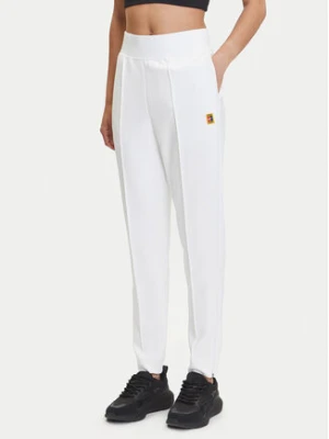 Nike Spodnie dresowe Court DA4722 Biały Slim Fit