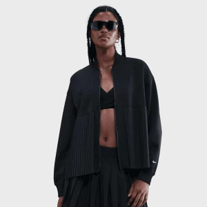 Nike Sportswear Pleated Jacket kobiety Bomberki czarny rozmiar Odzież