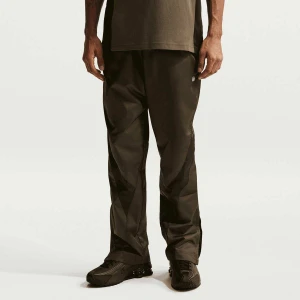 Nike Sportswear Shox Woven Pants mężczyźni Spodnie dresowe brązowy rozmiar Odzież