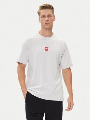 Nike T-Shirt HJ0768 Szary Regular Fit