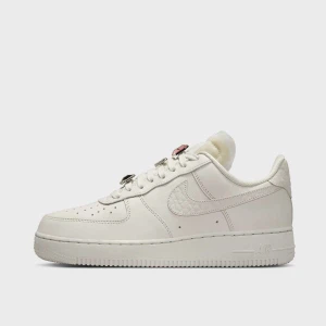Zdjęcie produktu Nike WMNS Air Force 1 Low Premium kobiety brązowy rozmiar Buty