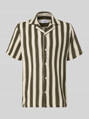 nowoczesny krój modern fit koszula casualowa z kołnierzem z połami lindbergh