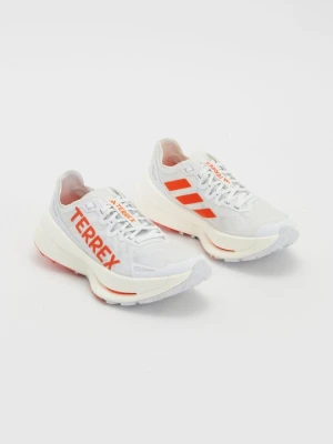 Obuwie do biegania Szlak Adidas Terrex biały