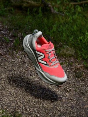 Obuwie do biegania Szlak New Balance czerwony