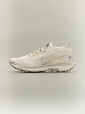 Obuwie do biegania Szlak Nike biały